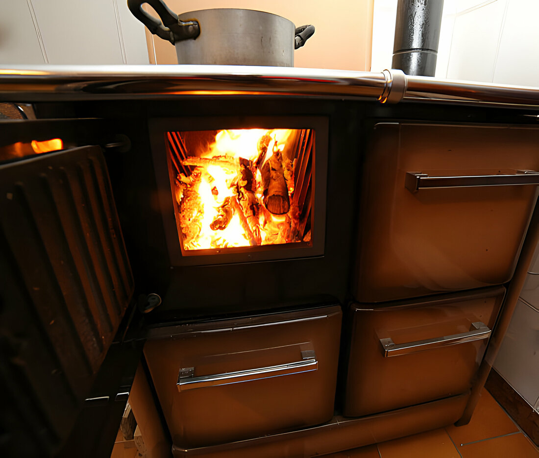 Timber Wood in Chafing Burners